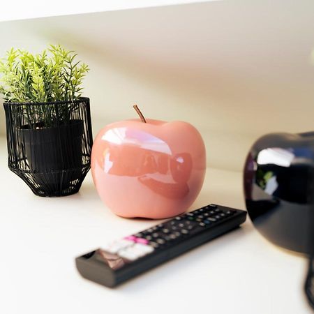 Noble Suite - Living & Work Place กีเซิน ภายนอก รูปภาพ